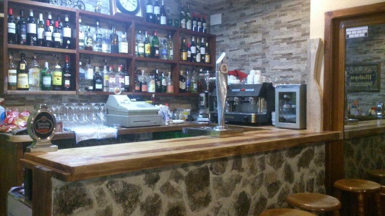 Hotel Rural Grado Del Pico Bagian luar foto
