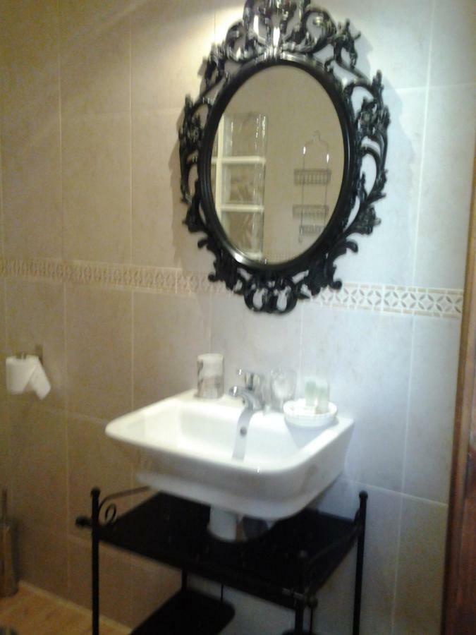 Hotel Rural Grado Del Pico Bagian luar foto