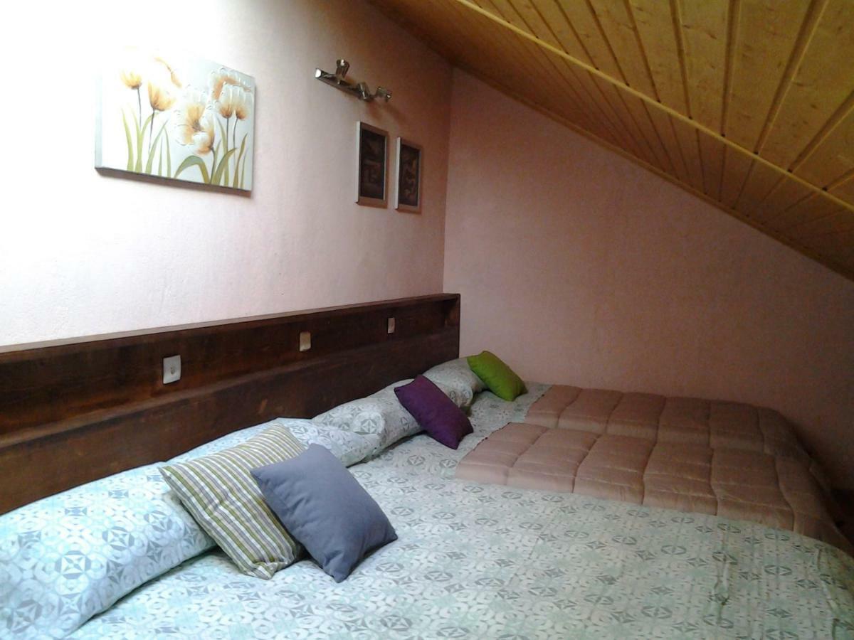 Hotel Rural Grado Del Pico Bagian luar foto